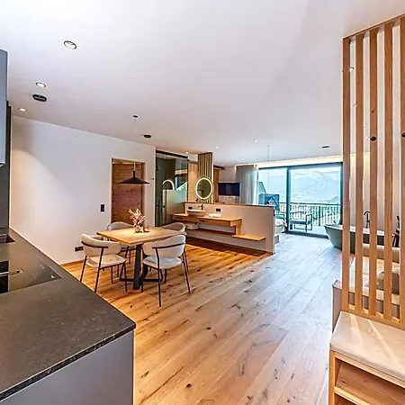 Kandlerhof 3* Bolzano